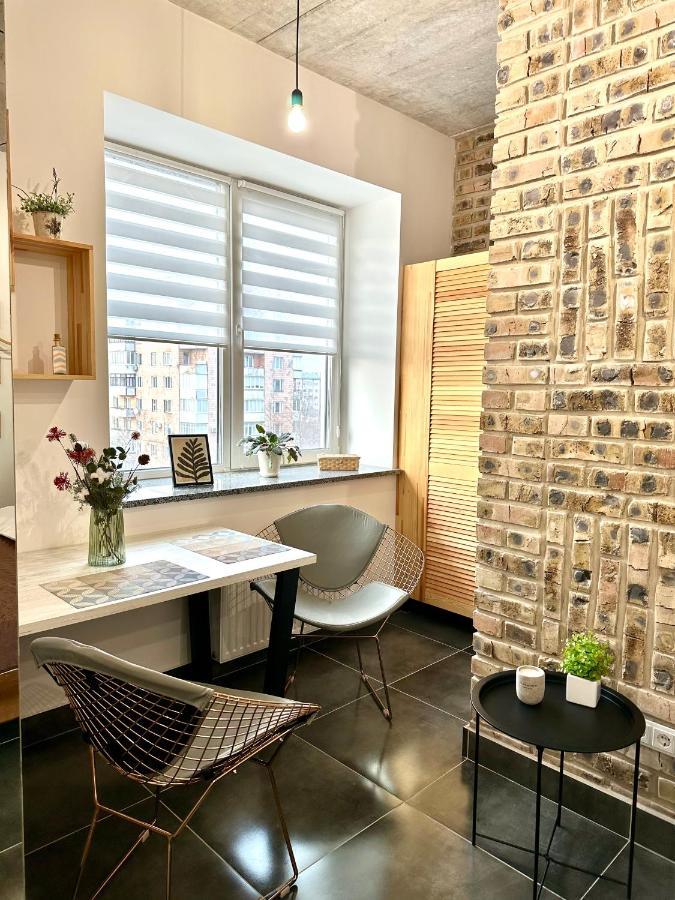 Designer Apartments In The City Center Rivne Bagian luar foto