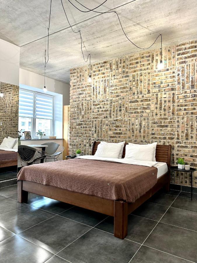 Designer Apartments In The City Center Rivne Bagian luar foto